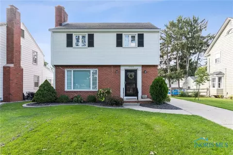 3754 Mapleway Dr, Toledo, OH 43614