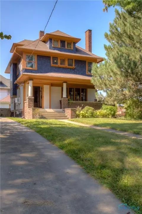 2739 Robinwood Ave, Toledo, OH 43610