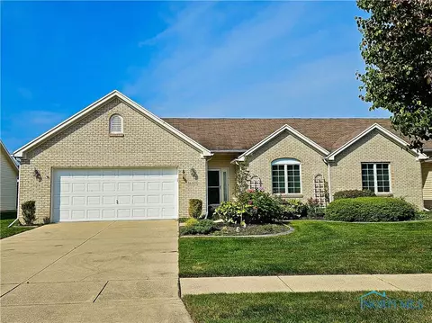26325 E Wexford Dr, Perrysburg, OH 43551