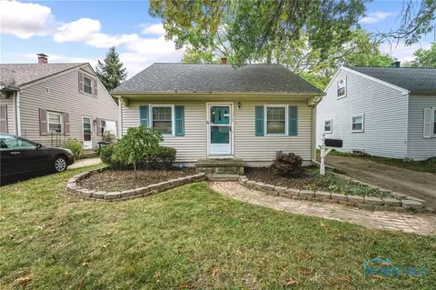3028 Maeterlinck Ave, Toledo, OH 43614