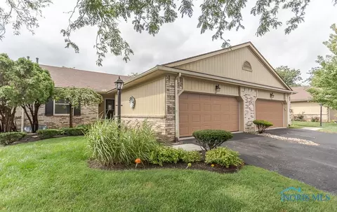 47 Homestead Pl #47, Maumee, OH 43537