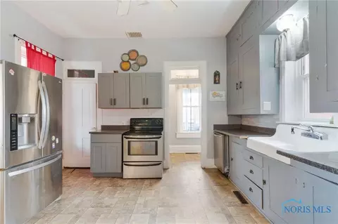 604 W Main St, Mccomb, OH 45858 photo 8