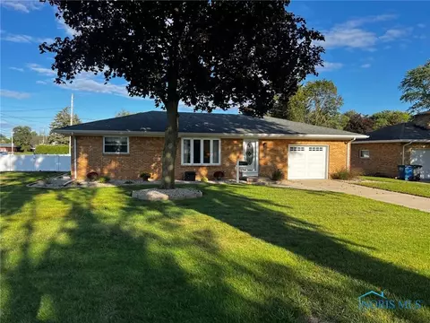 5754 Yermo Dr, Toledo, OH 43613