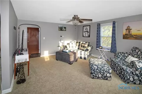 151 Brinker St, Bellevue, OH 44811 photo 10