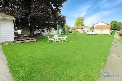 151 Brinker St, Bellevue, OH 44811 photo 6