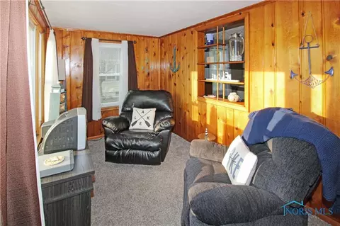 151 Brinker St, Bellevue, OH 44811 photo 8