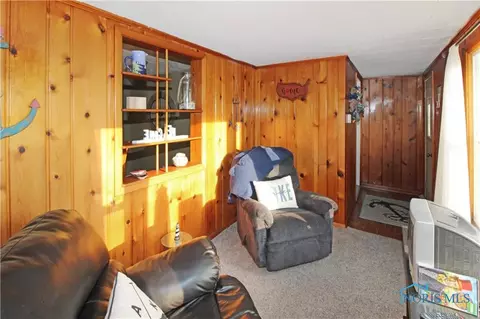151 Brinker St, Bellevue, OH 44811 photo 9