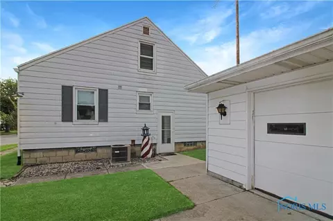 151 Brinker St, Bellevue, OH 44811 photo 5