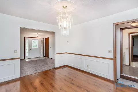 3246 Springtime Dr, Oregon, OH 43616 photo 7