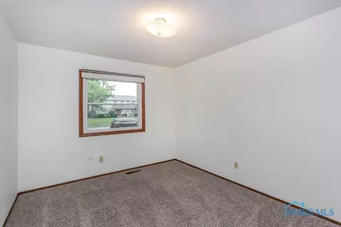3246 Springtime Dr, Oregon, OH 43616 photo 23