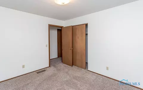 3246 Springtime Dr, Oregon, OH 43616 photo 24