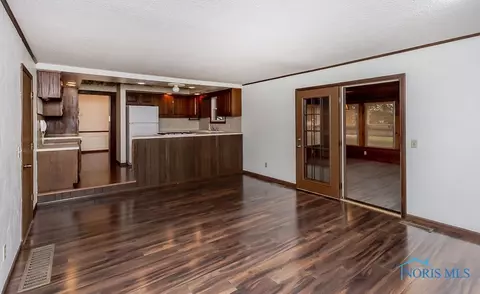 3246 Springtime Dr, Oregon, OH 43616 photo 18