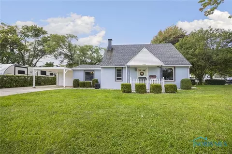 1101 Richland St, Maumee, OH 43537