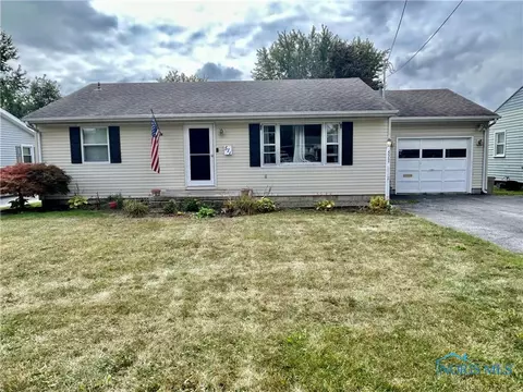 511 Lester Ave, Findlay, OH 45840