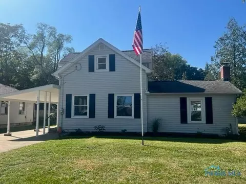 6612 North St, Whitehouse, OH 43571