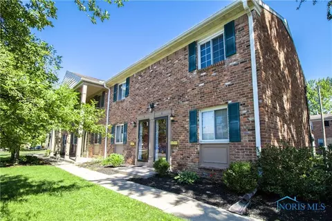 4902 E Wickford Dr #4902-6, Sylvania, OH 43560