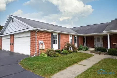 1401 Van Buren St #U-26, Fostoria, OH 44830