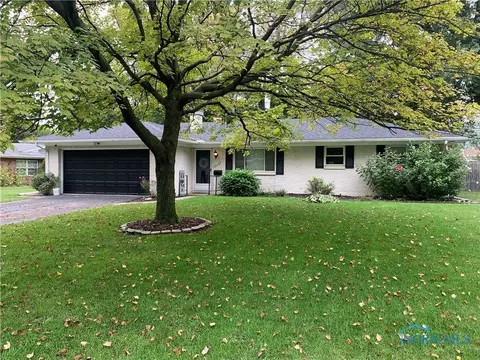 6012 Holman Rd, Toledo, OH 43615