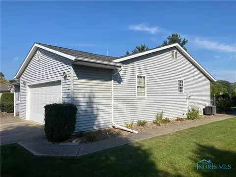 540 Sunset Dr, Upper Sandusky, OH 43351 photo 3