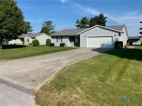 540 Sunset Dr, Upper Sandusky, OH 43351 photo 2