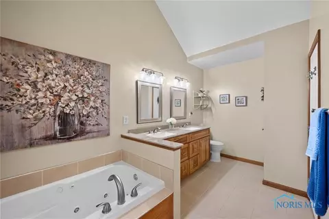 1665 Spring Forest Dr, Oregon, OH 43616 photo 30