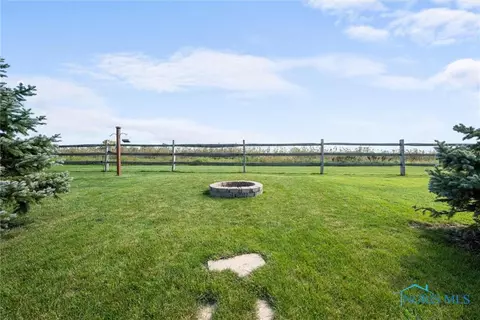 1665 Spring Forest Dr, Oregon, OH 43616 photo 42