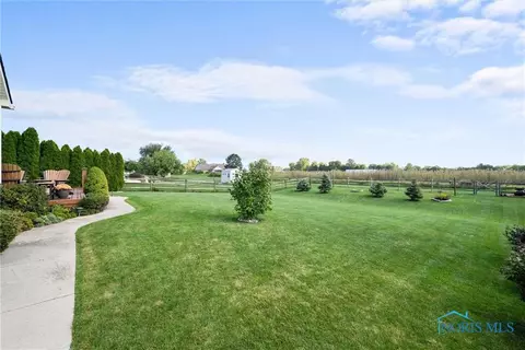 1665 Spring Forest Dr, Oregon, OH 43616 photo 39