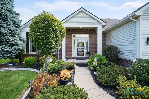 1665 Spring Forest Dr, Oregon, OH 43616 photo 4