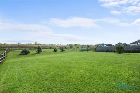 1665 Spring Forest Dr, Oregon, OH 43616 photo 44
