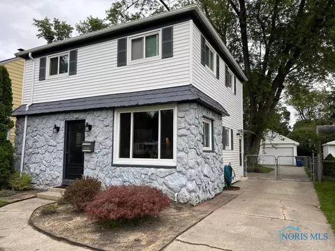 3310 Meadowbrook Ct, Toledo, OH 43606