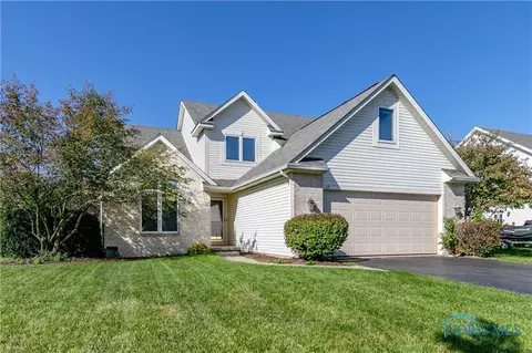 2042 Kenton Trl, Perrysburg, OH 43551