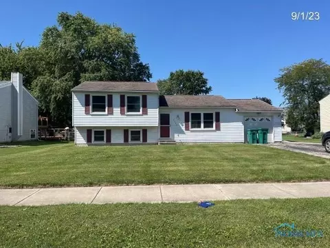 2522 Eden East Dr, Northwood, OH 43619