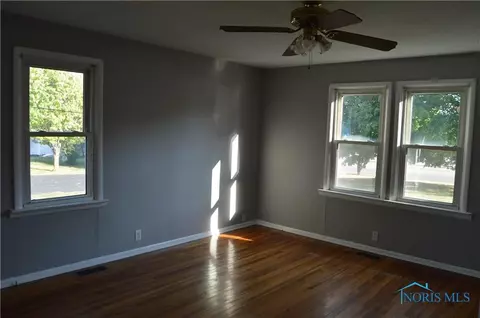 224 E Bigelow Ave, Findlay, OH 45840 photo 5