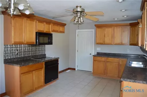224 E Bigelow Ave, Findlay, OH 45840 photo 11
