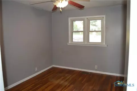 224 E Bigelow Ave, Findlay, OH 45840 photo 6