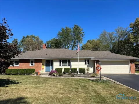 506 Orchard Ln, Findlay, OH 45840