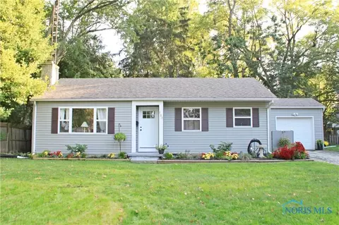 723 Keil Ct, Bowling Green, OH 43402