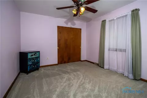 3261 Springtime Dr, Oregon, OH 43616 photo 12