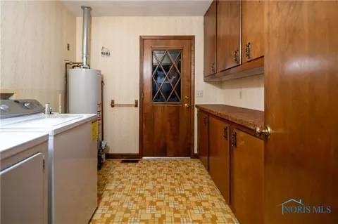3261 Springtime Dr, Oregon, OH 43616 photo 19