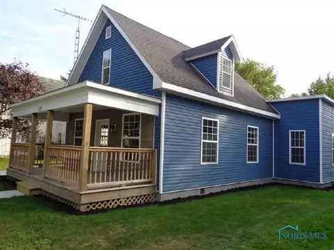112 Elm St, Deshler, OH 43516 photo 2
