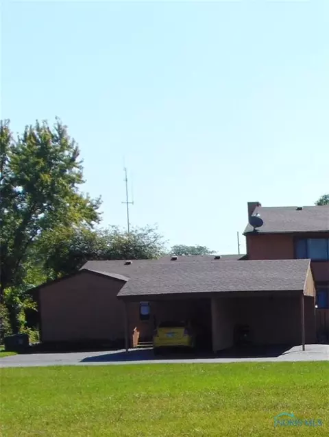 5064 Breezeway Dr, Toledo, OH 43613