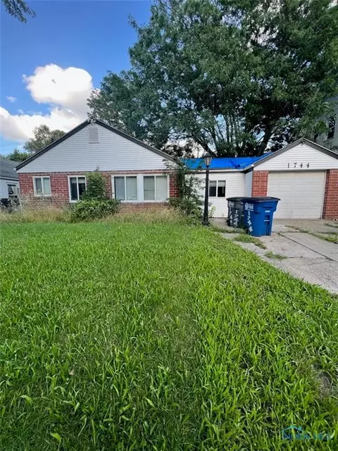 1744 Pilgrim Rd, Toledo, OH 43607