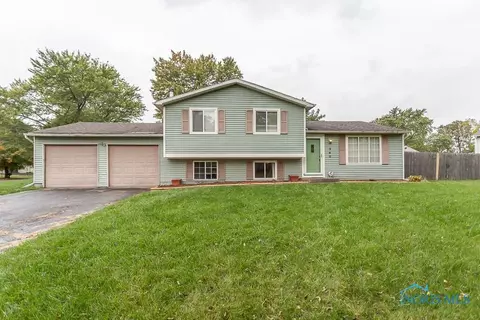 340 Chorus Ln, Toledo, OH 43615