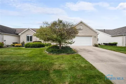 26335 E Wexford Dr, Perrysburg, OH 43551