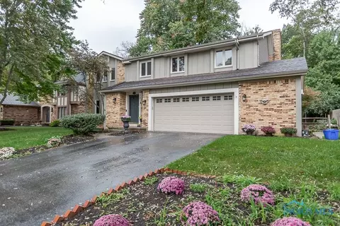 4325 Weldwood Ln, Sylvania, OH 43560