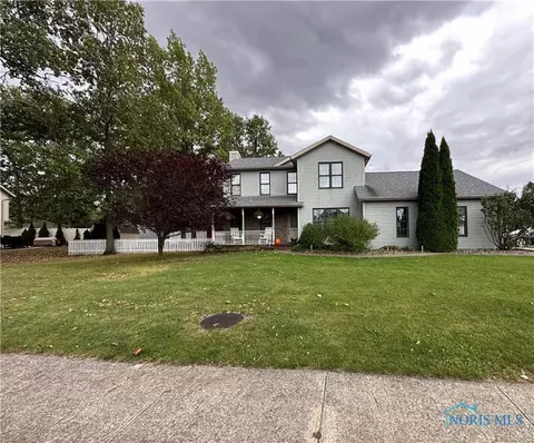 2001 S Mistywood Ct, Defiance, OH 43512