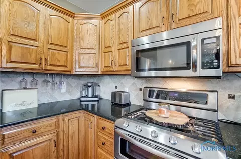 757 Timberview Dr, Findlay, OH 45840 photo 11