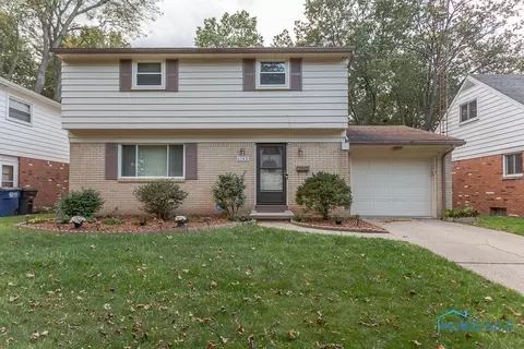 6143 Dixon Ave, Toledo, OH 43613