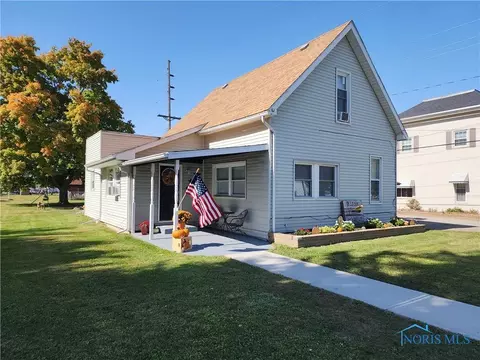 109 N Eastom St, Leipsic, OH 45856
