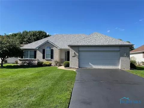 8032 Lea Ct, Holland, OH 43528